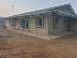 양평군 양서면 대심리 산속의 전원주택 (두가구가 가능한 주택)