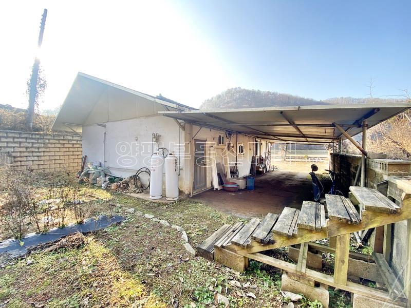 양평군 양서면 부용리 접근성 좋은 넓은토지 작은관리사 있음_6