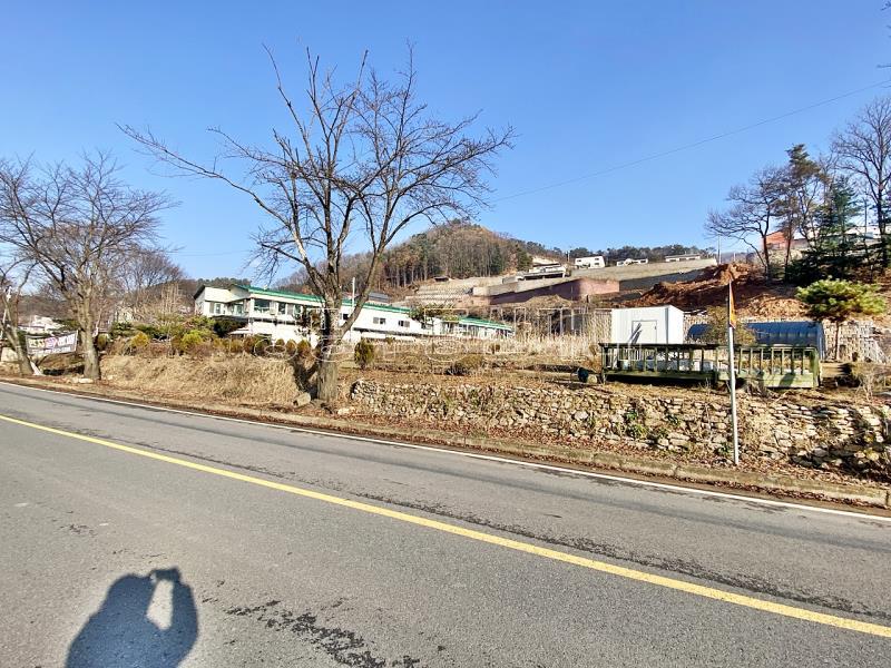 양평군 양서면 부용리 접근성 좋은 넓은토지 작은관리사 있음_17